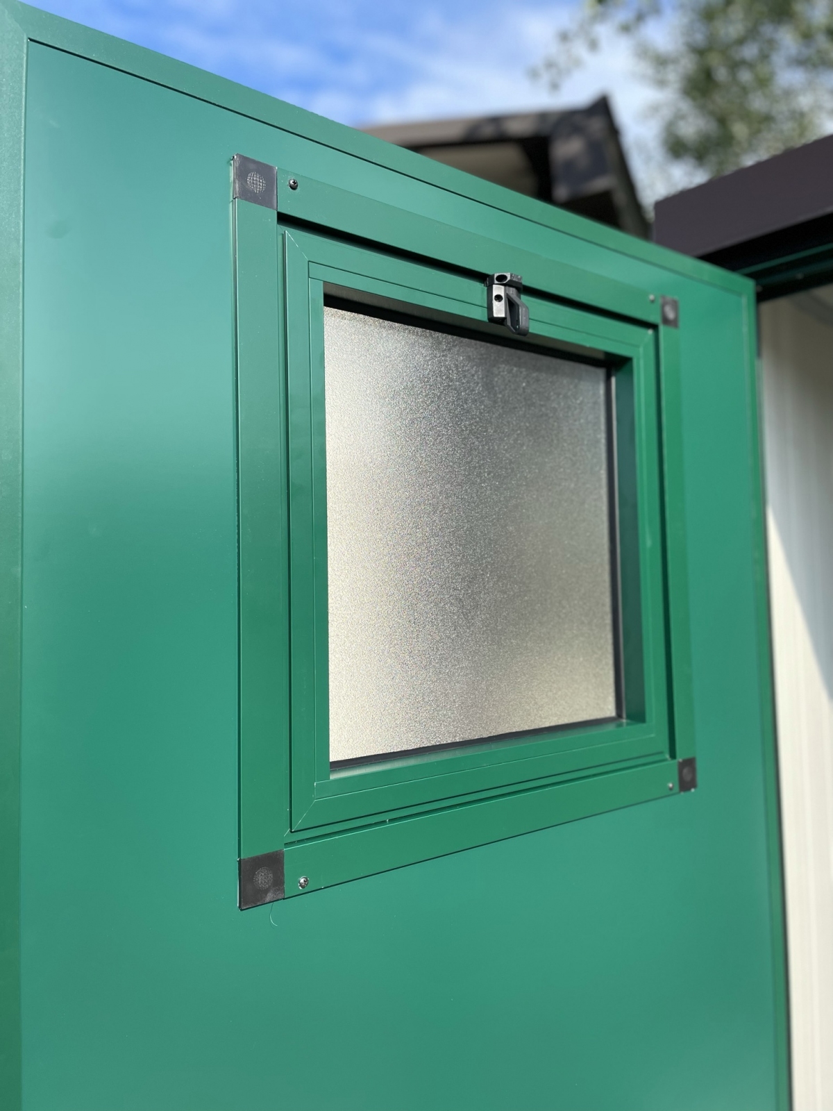 Cabina servizi COIBENTATA WEB DOPPIA con 2 TURCHE RIVESTITA IN LEGNO