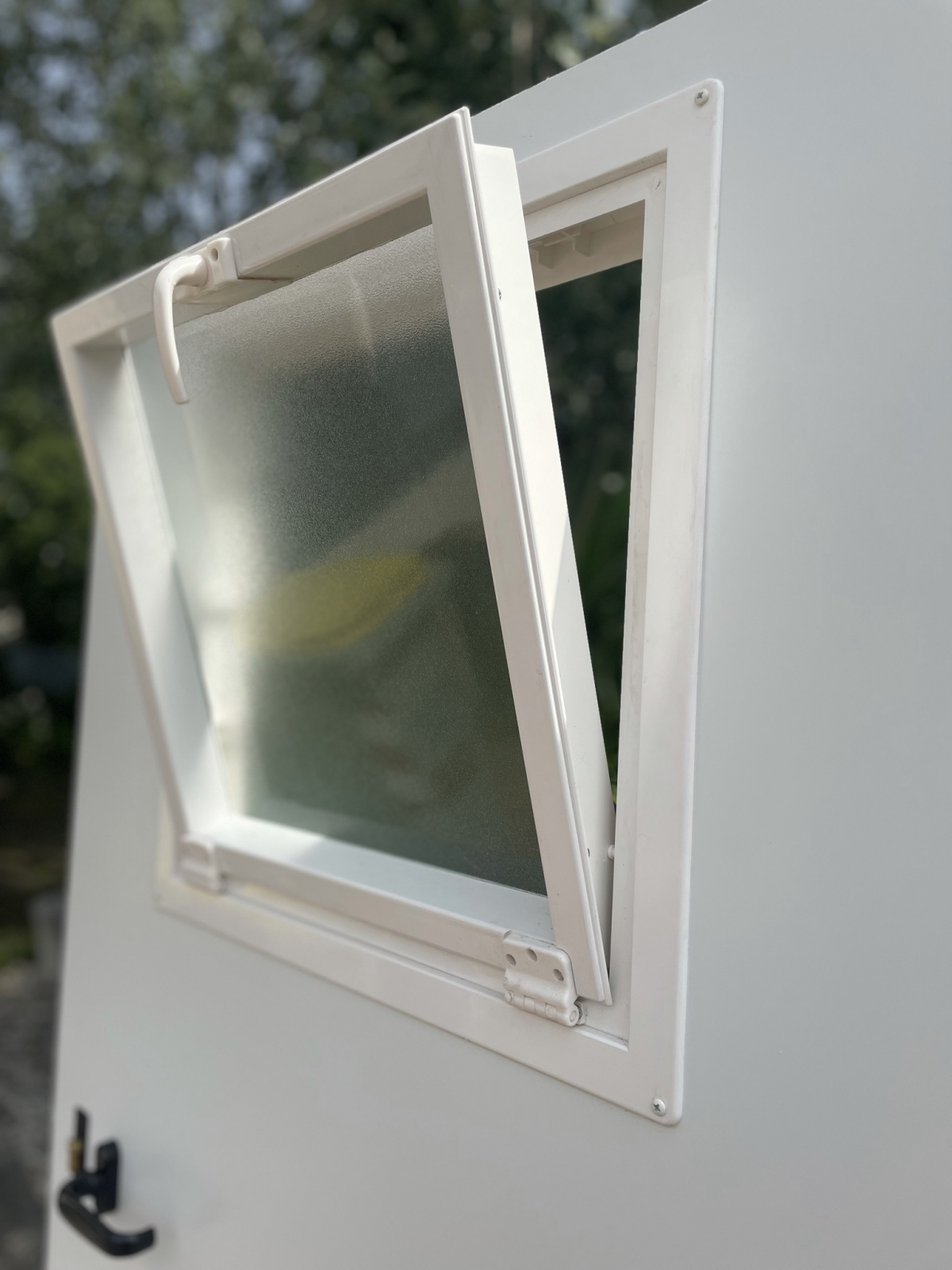 Cabina servizi COIBENTATA WEB DOPPIA con 2 WC